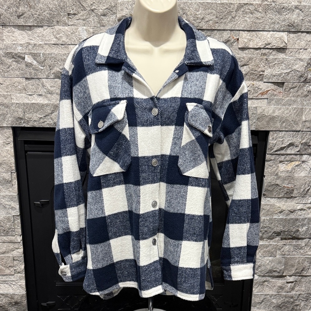 BB Dakota by Steve Madden Checkered Button Down Shirt/Shacket - Picture 3 of 5